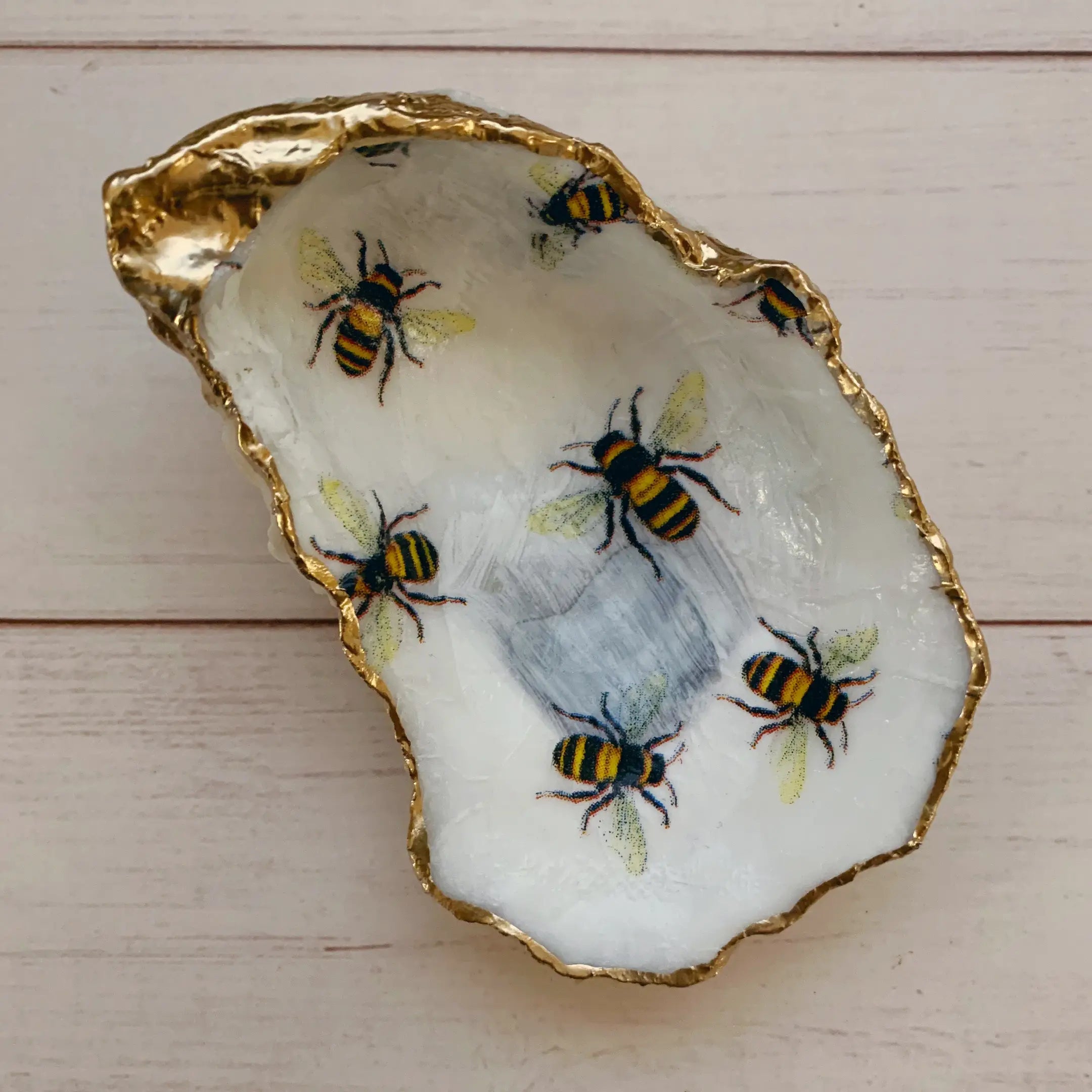 " Queen Bee " Serenity Shells